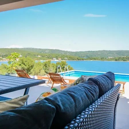 Villa Olea Mare Zadarvillas Veli Rat