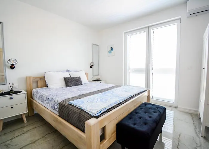 Olea Mare Zadarvillas * Veli Rat